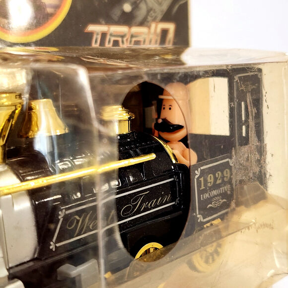 Vintage Style 1929 Locomotive Model NIB | Die-Cast Train w/ Light & Sound - Picture 10 of 11